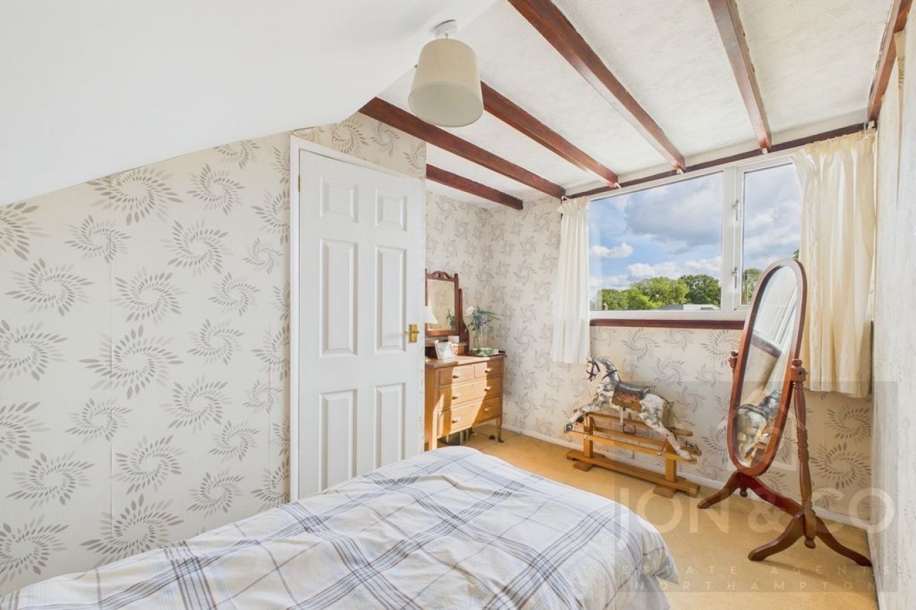 Pie Corner | Sywell | NN6