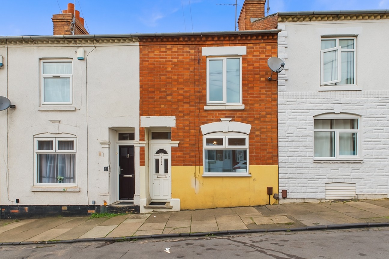 Lower Hester Street | Semilong | NN2