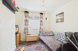 Lower Hester Street | Semilong | NN2