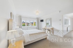 March Springs | Moulton | NN3