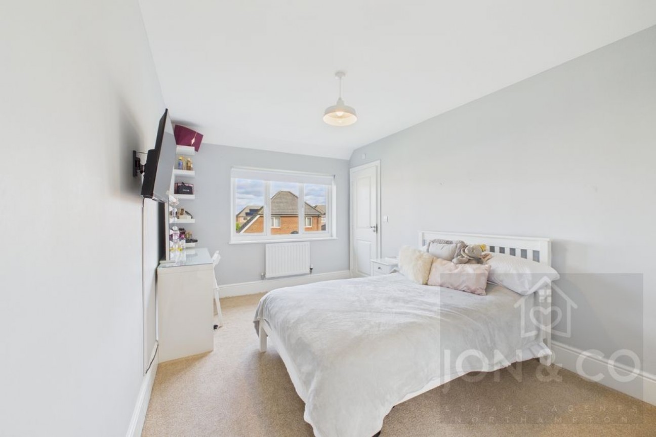 March Springs | Moulton | NN3