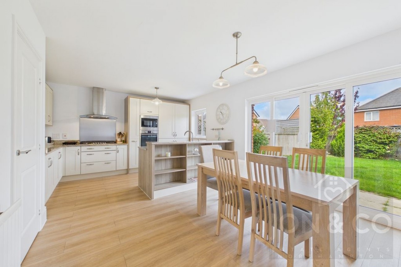 March Springs | Moulton | NN3