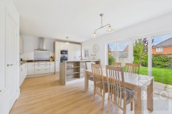 March Springs | Moulton | NN3