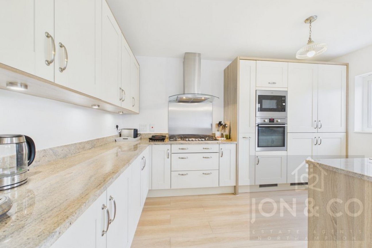 March Springs | Moulton | NN3