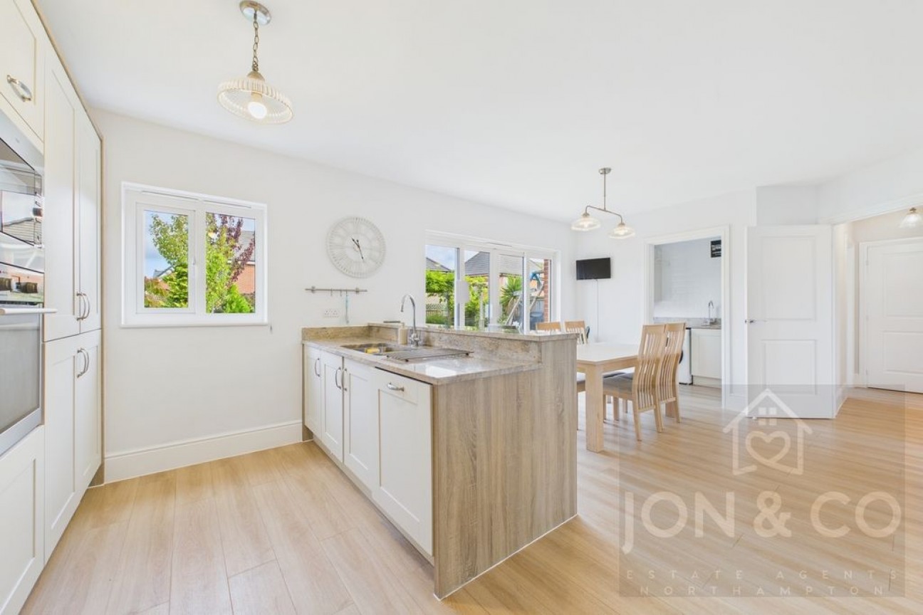 March Springs | Moulton | NN3