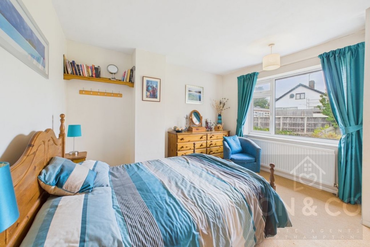 Oaklands Drive | Westone | NN3