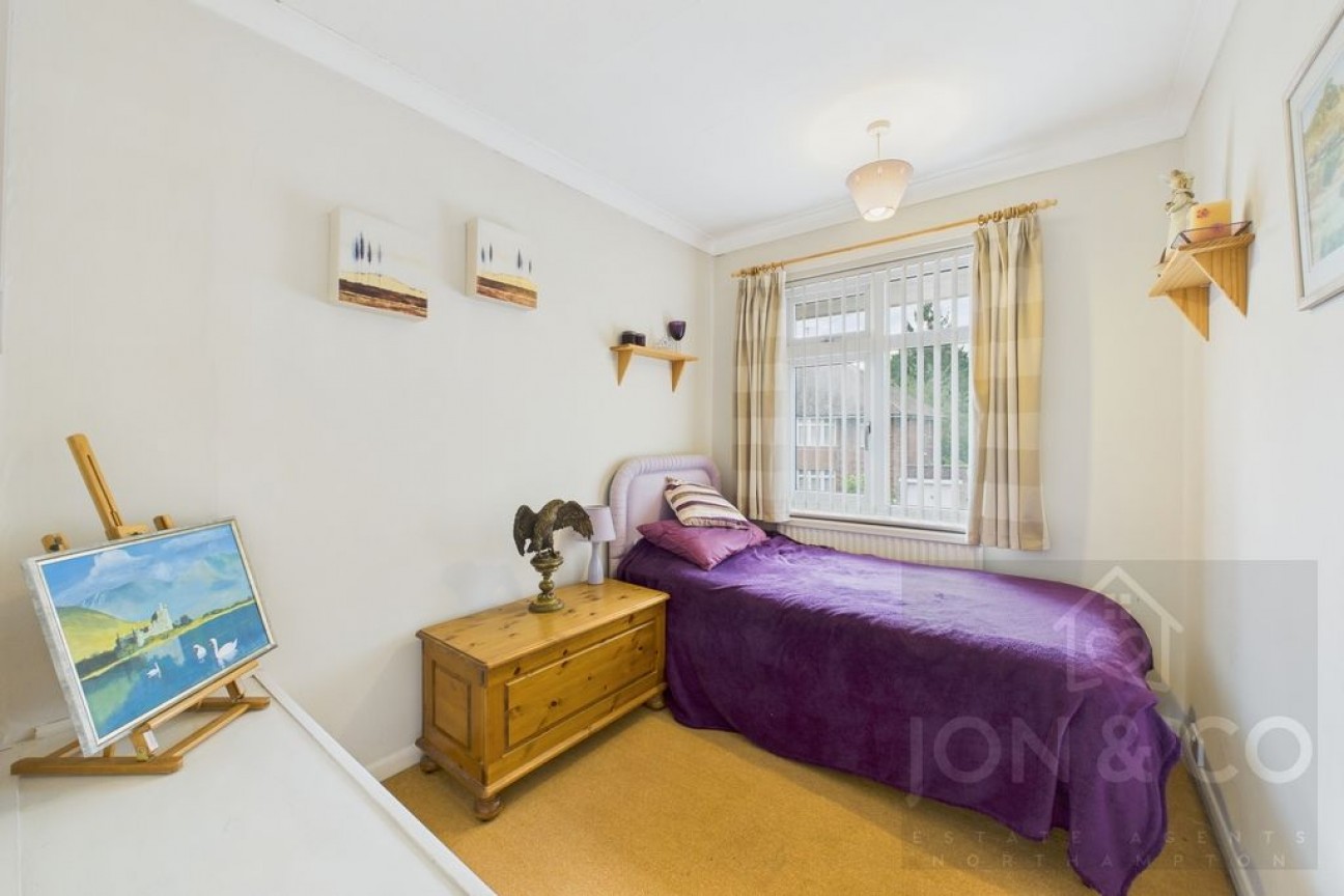 Oaklands Drive | Westone | NN3