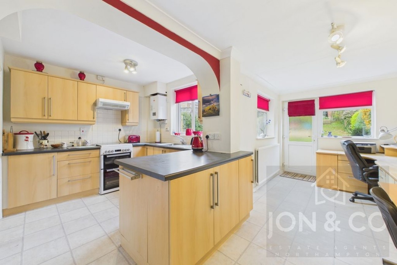 Oaklands Drive | Westone | NN3