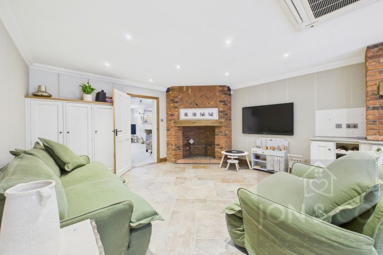 Devonshire Close | Boughton | NN2