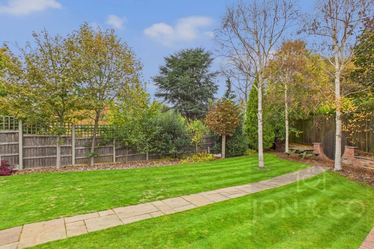 Devonshire Close | Boughton | NN2
