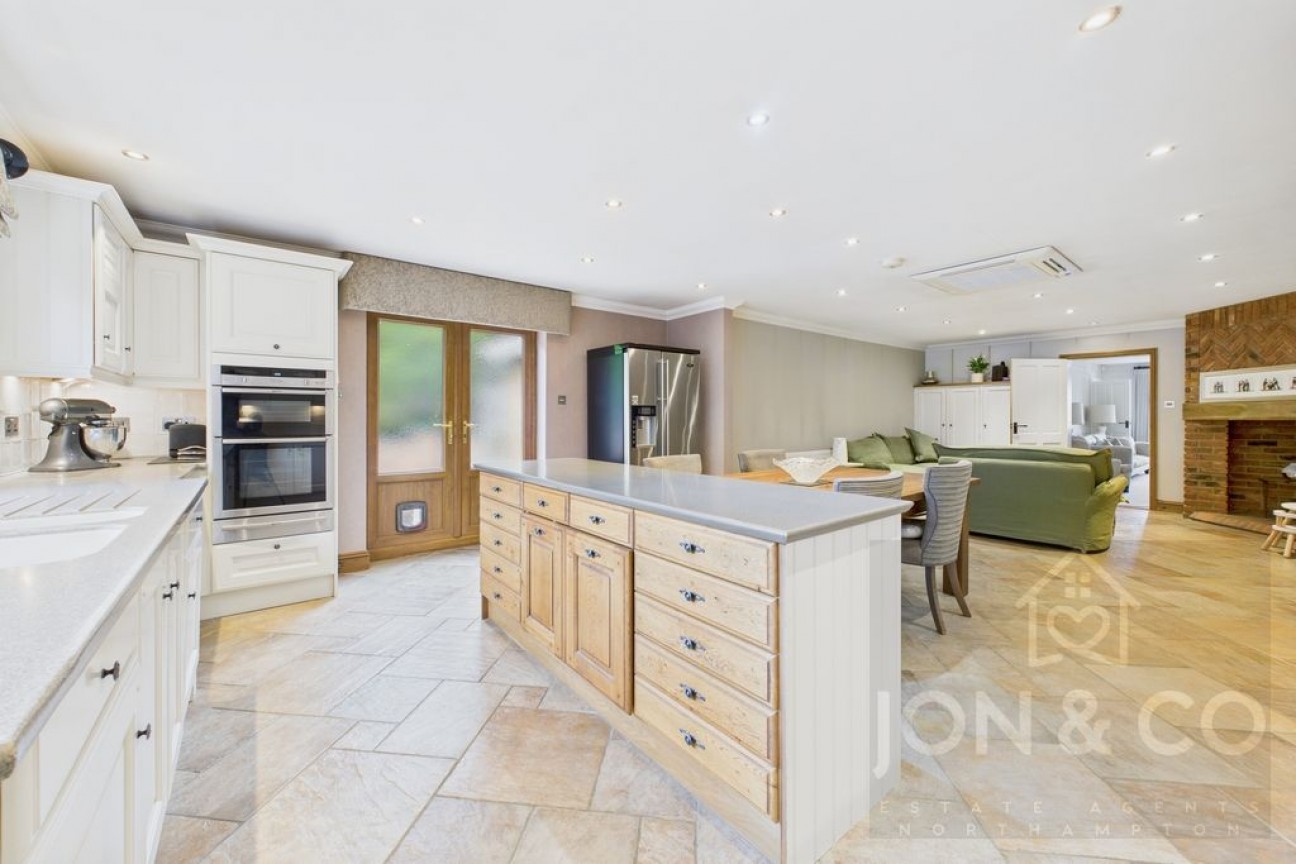 Devonshire Close | Boughton | NN2
