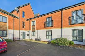 Teape Close | Upton | NN5