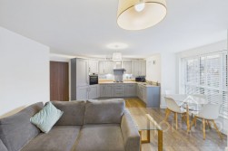 Teape Close | Upton | NN5