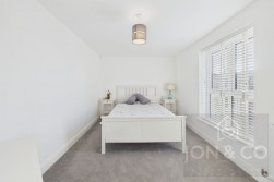 Teape Close | Upton | NN5