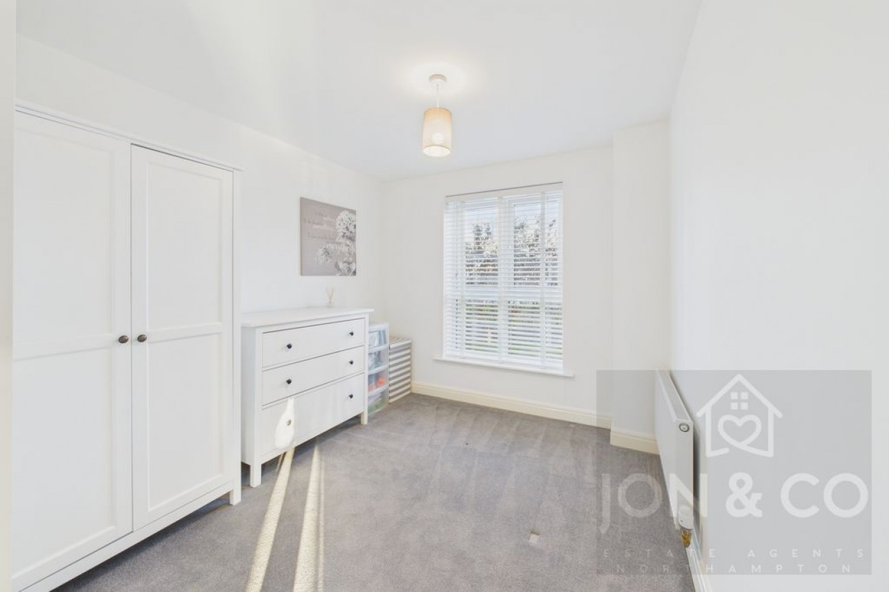 Teape Close | Upton | NN5