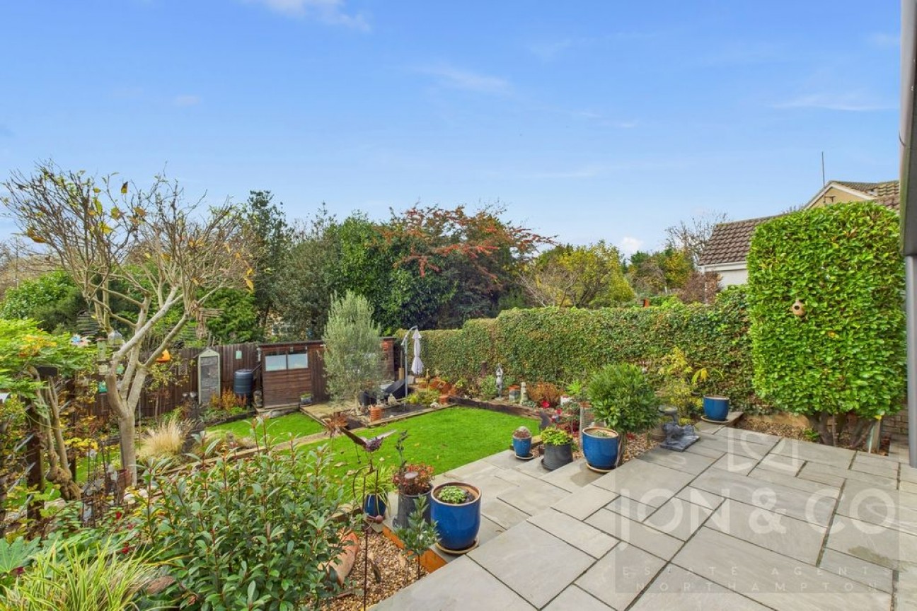 Hillside Way | Weston Favell Village | NN3