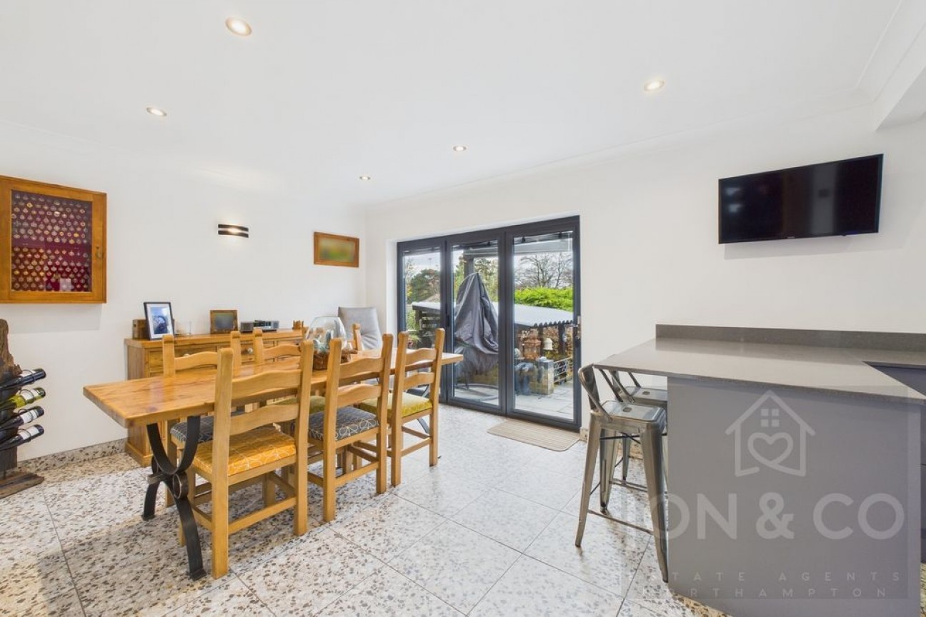 Hillside Way | Weston Favell Village | NN3