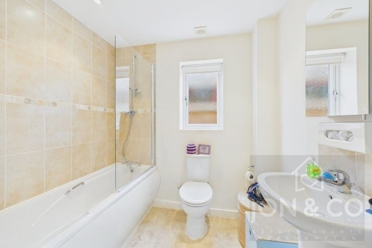 Billing Road East | Abington Vale | NN3
