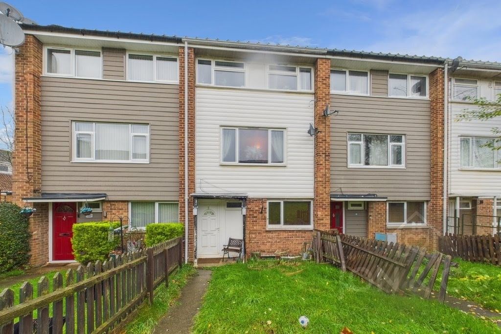 Ringway | Briar Hill | NN4