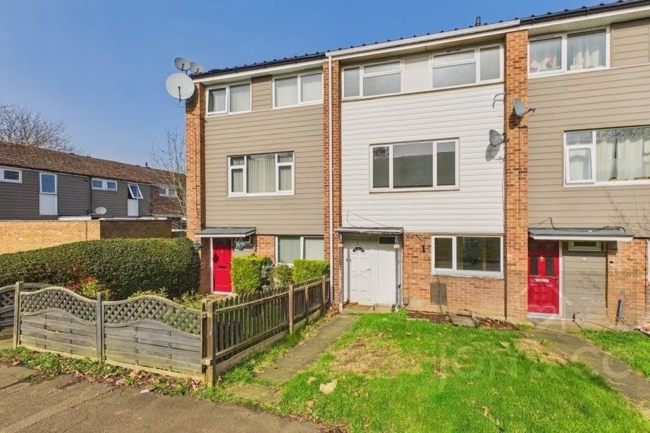 Ringway | Briar Hill | NN4