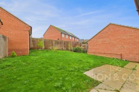 Home Farm Drive | Buckton Fields | NN2