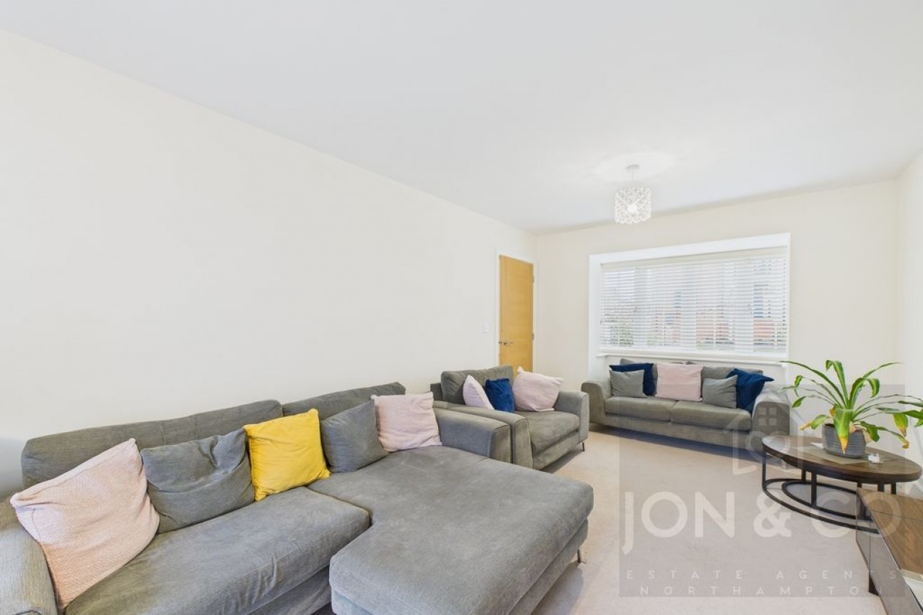 Home Farm Drive | Buckton Fields | NN2