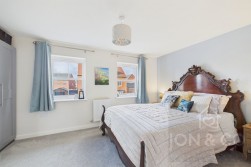 Young Close | Overstone Gate | NN6