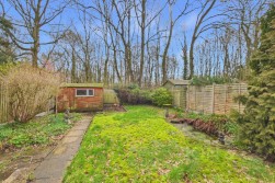 Woodland Avenue | Overstone | NN6