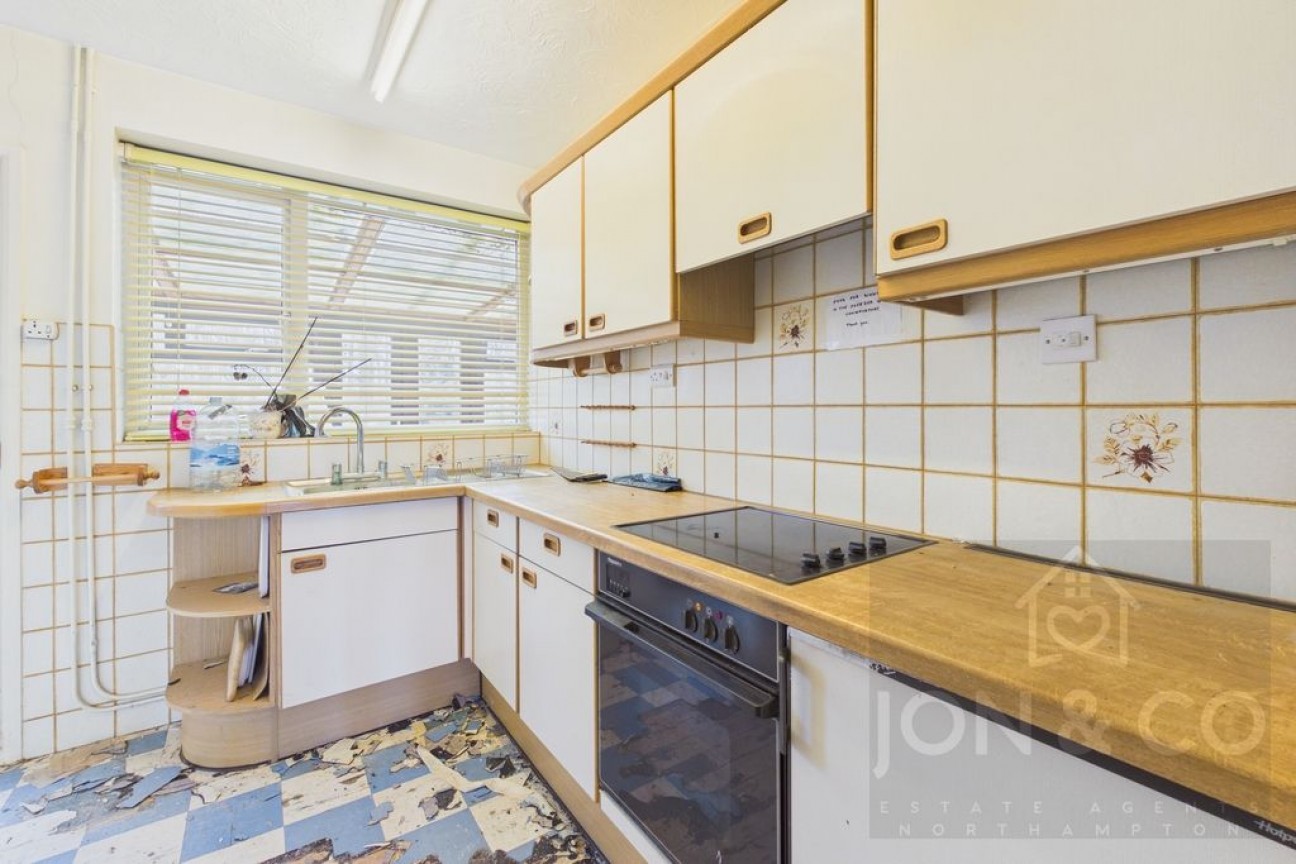 Woodland Avenue | Overstone | NN6