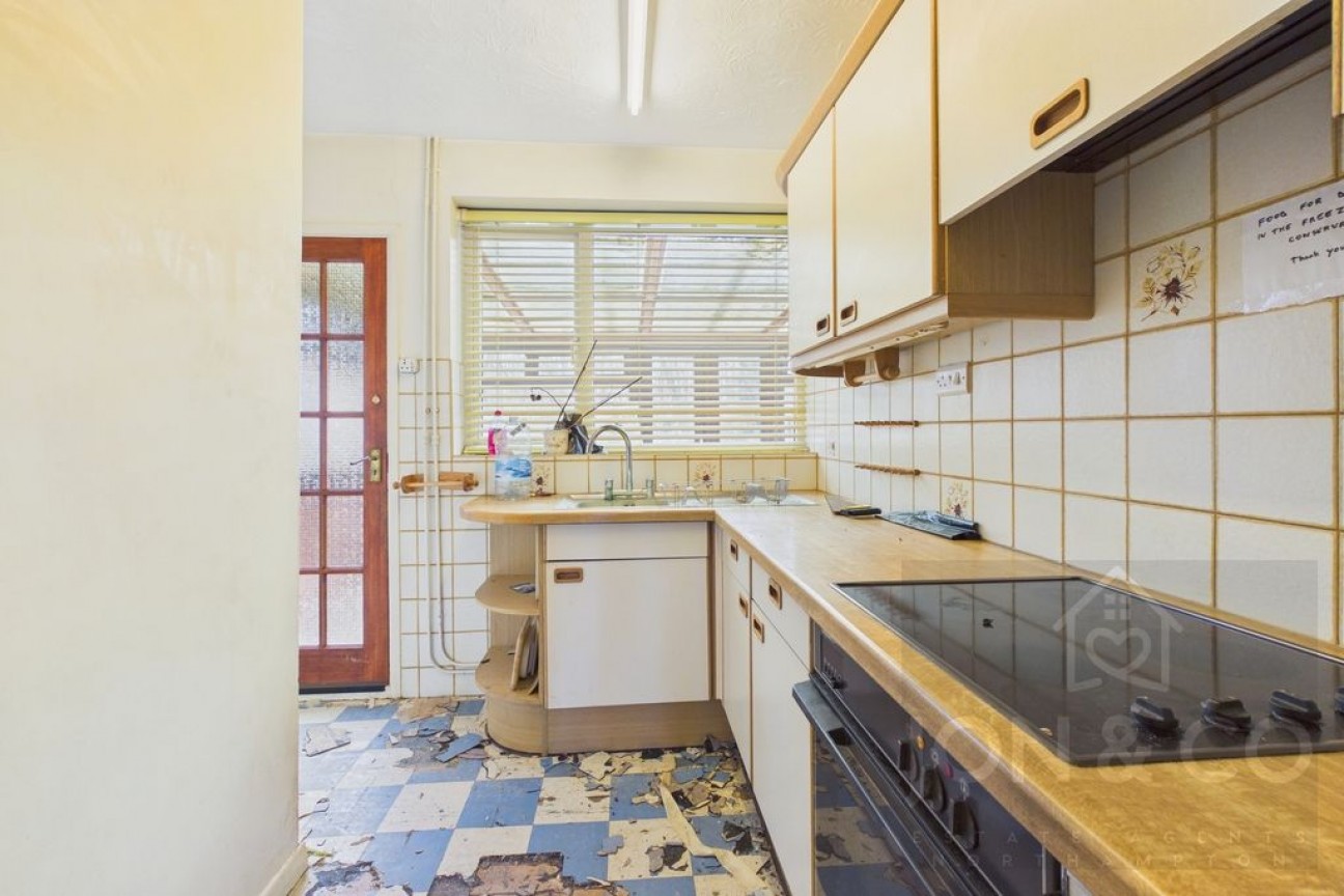 Woodland Avenue | Overstone | NN6