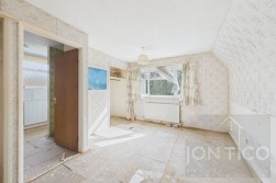 Woodland Avenue | Overstone | NN6