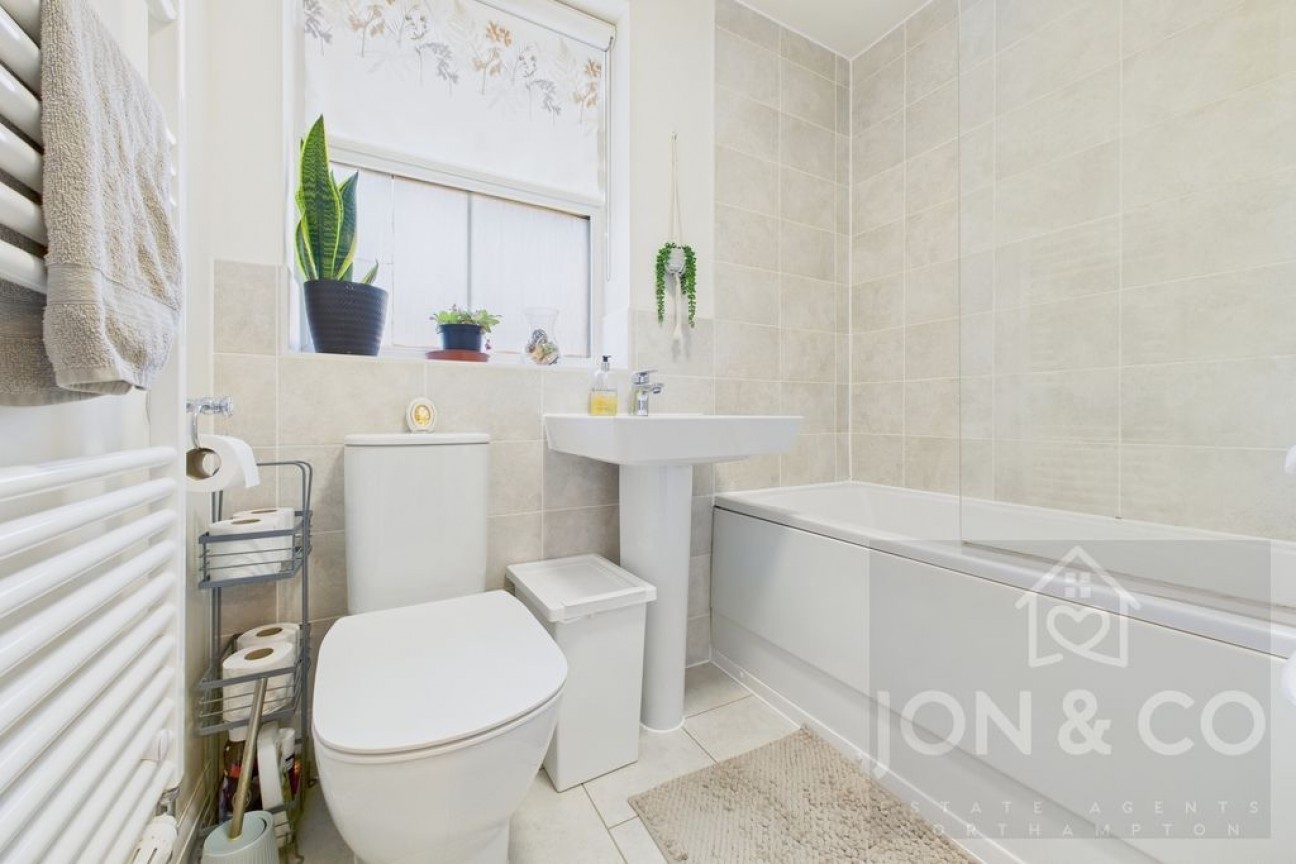 Dickens Close | Moulton | NN3