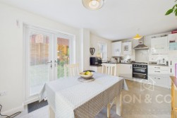 Dickens Close | Moulton | NN3