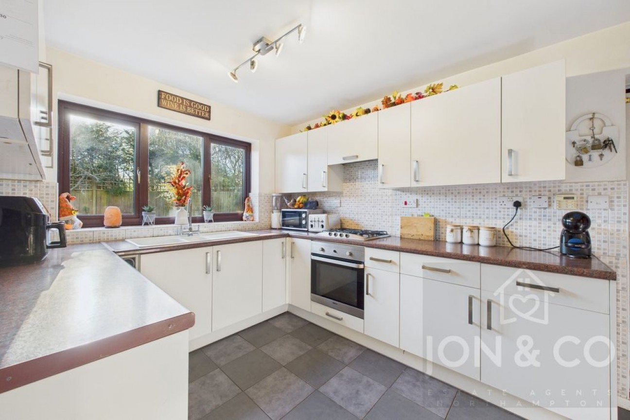 Sage Close | Billing Arbours | NN3