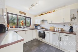 Sage Close | Billing Arbours | NN3