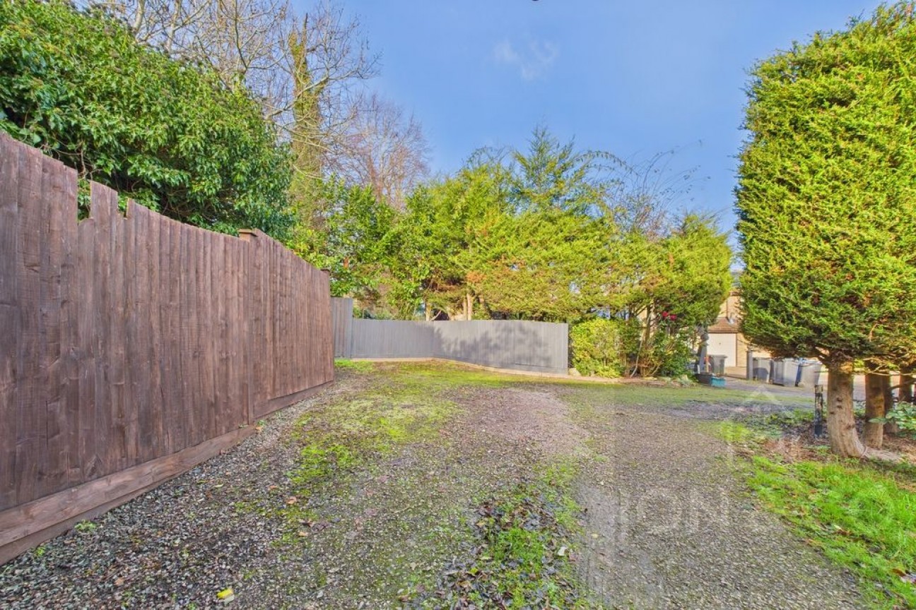 Sage Close | Billing Arbours | NN3