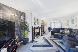 Sage Close | Billing Arbours | NN3