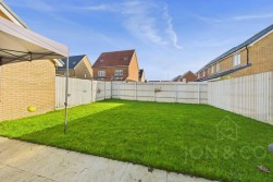 Farmyard Close | Northampton | NN3