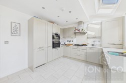 Farmyard Close | Northampton | NN3