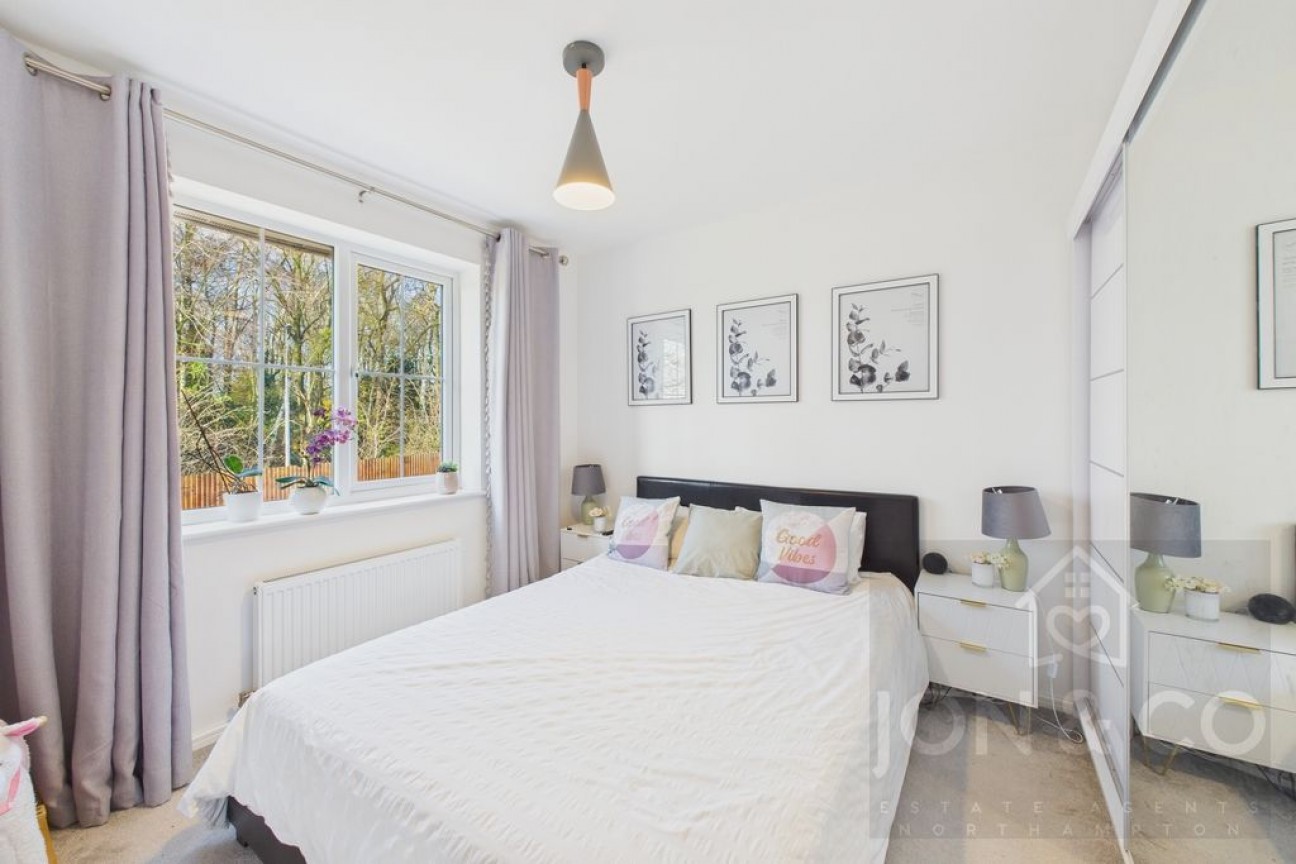 Farmyard Close | Northampton | NN3