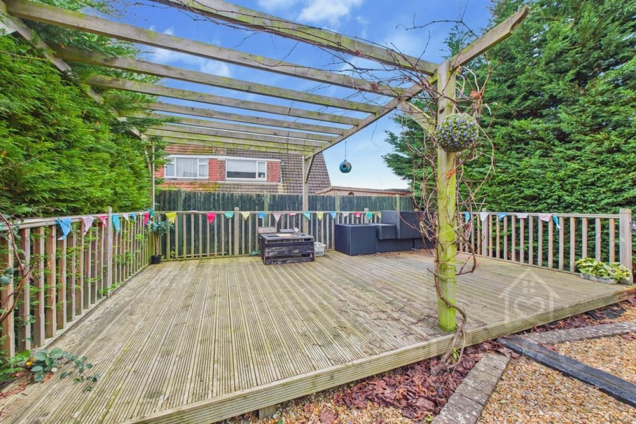 Thistleholme Close | Links View | NN2