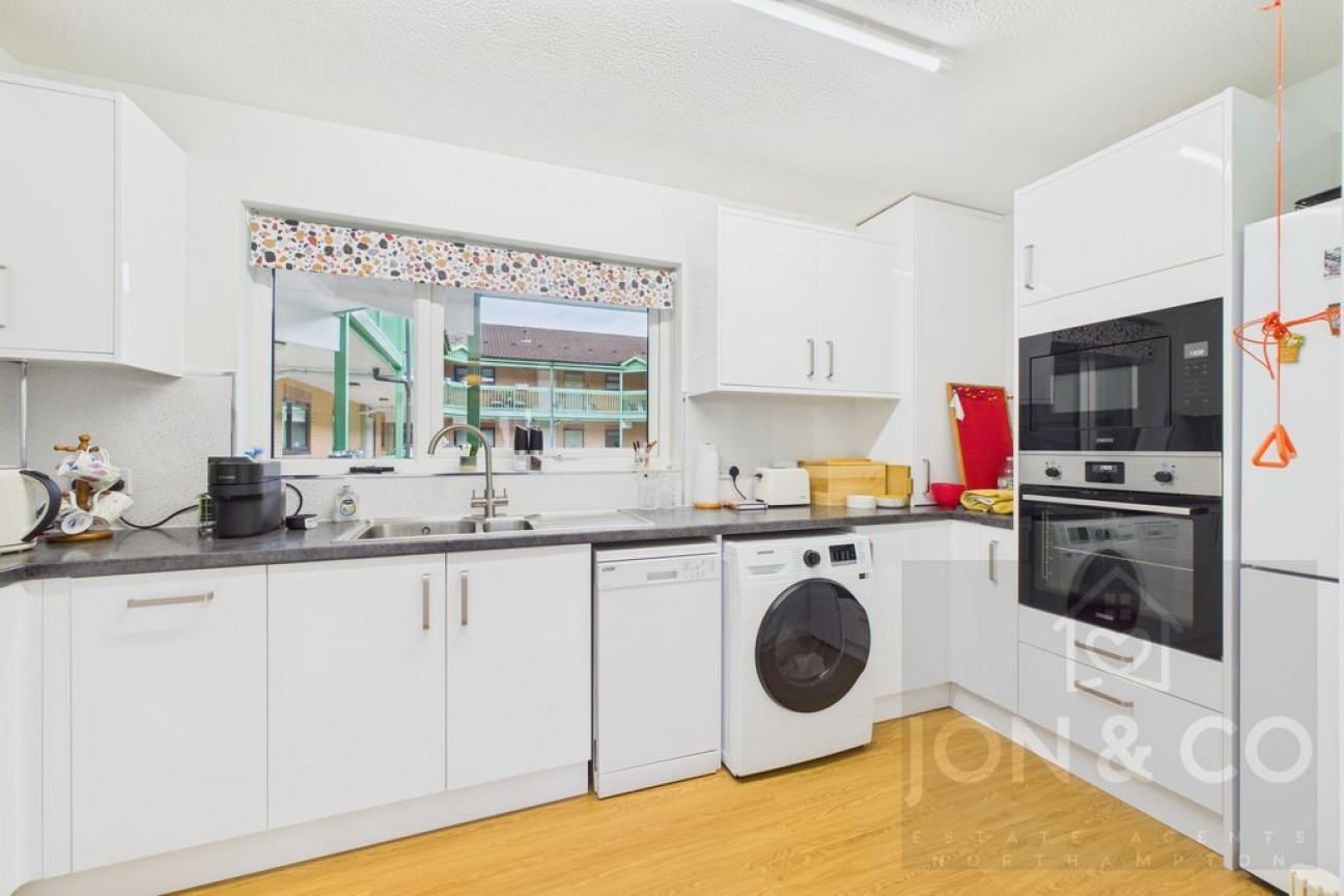 King Richard Ct | East Hunsbury | NN4