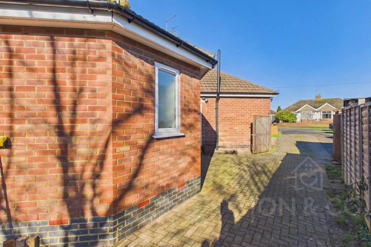 Lorraine Crescent | Spinney Hill | NN3