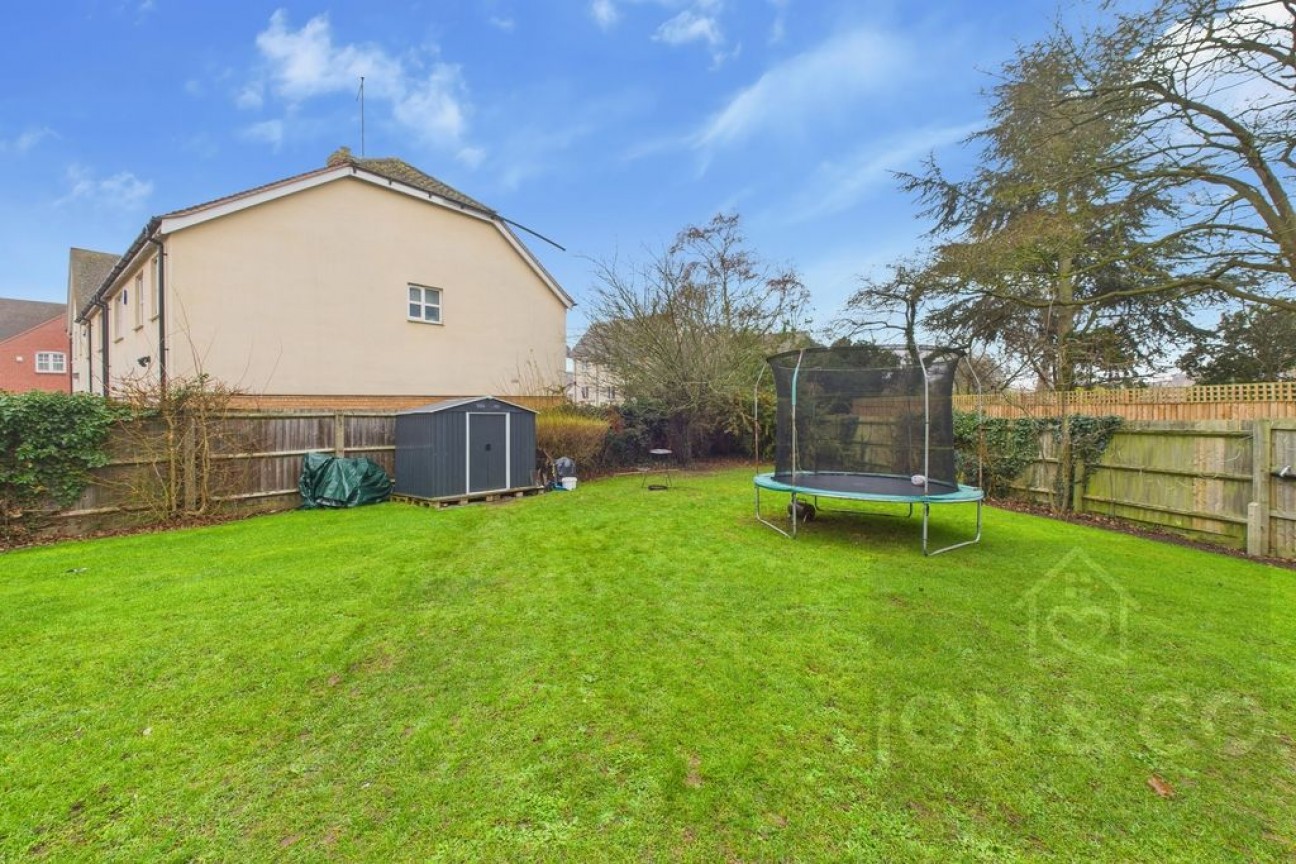 Sir John Pascoe Way | Duston | NN5