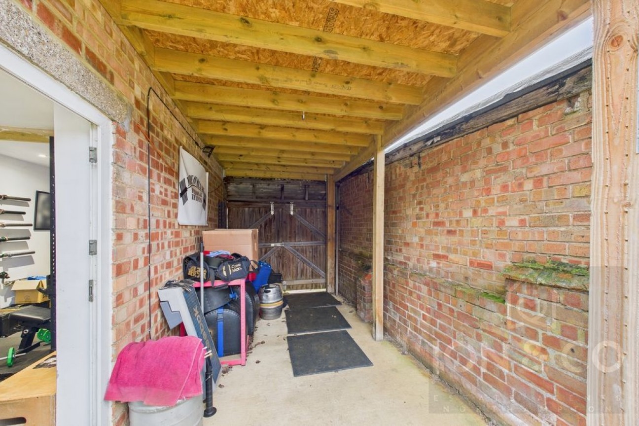 Broadway | Abington | NN1