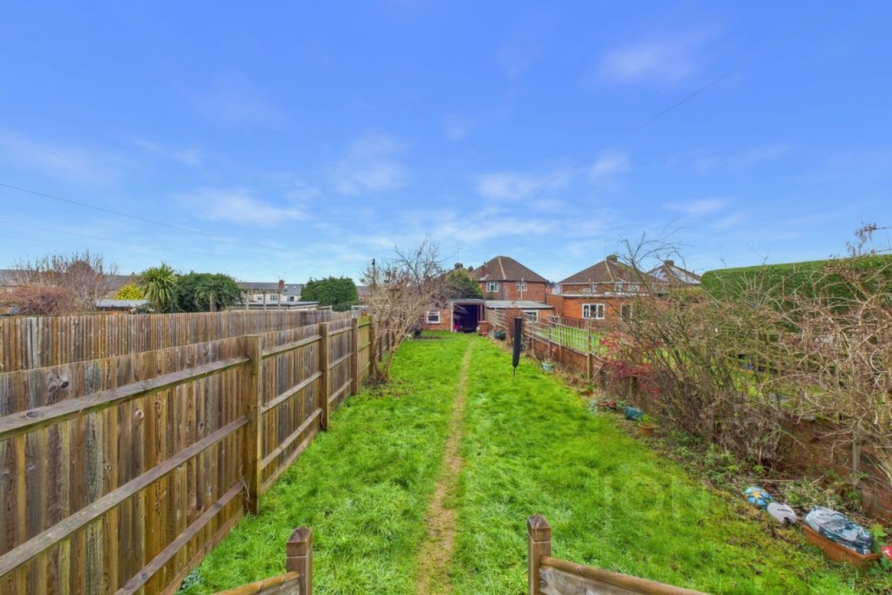 Broadway | Abington | NN1