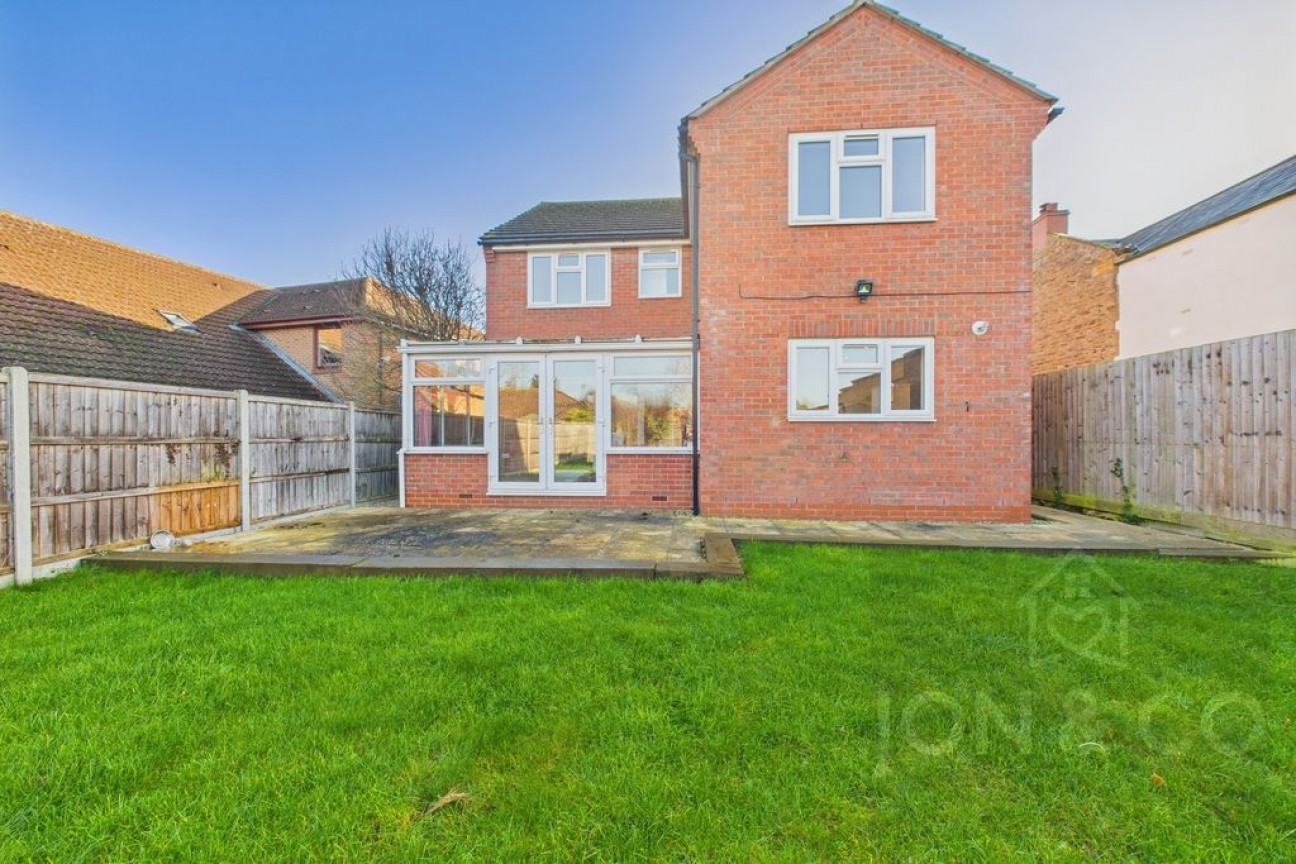 Northampton Lane North | Moulton | NN3