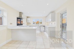 Northampton Lane North | Moulton | NN3
