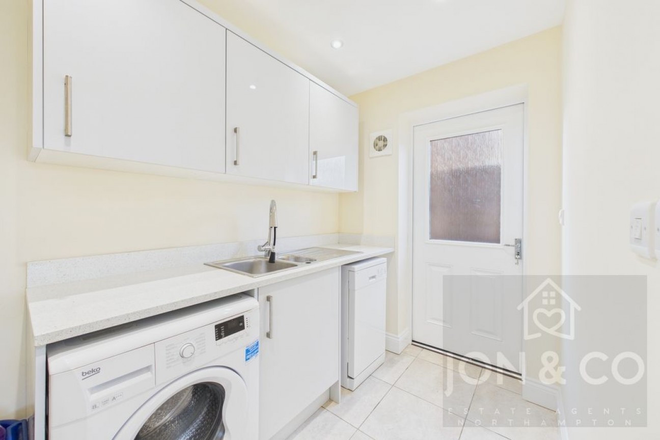 Northampton Lane North | Moulton | NN3