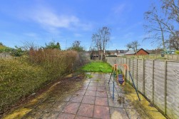 Loyd Road | Abington | NN1